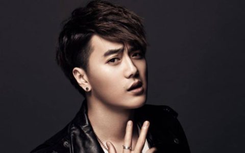 《雪落下的声音》吉他谱_B调六线谱_变调夹夹四品_陆虎缩略图